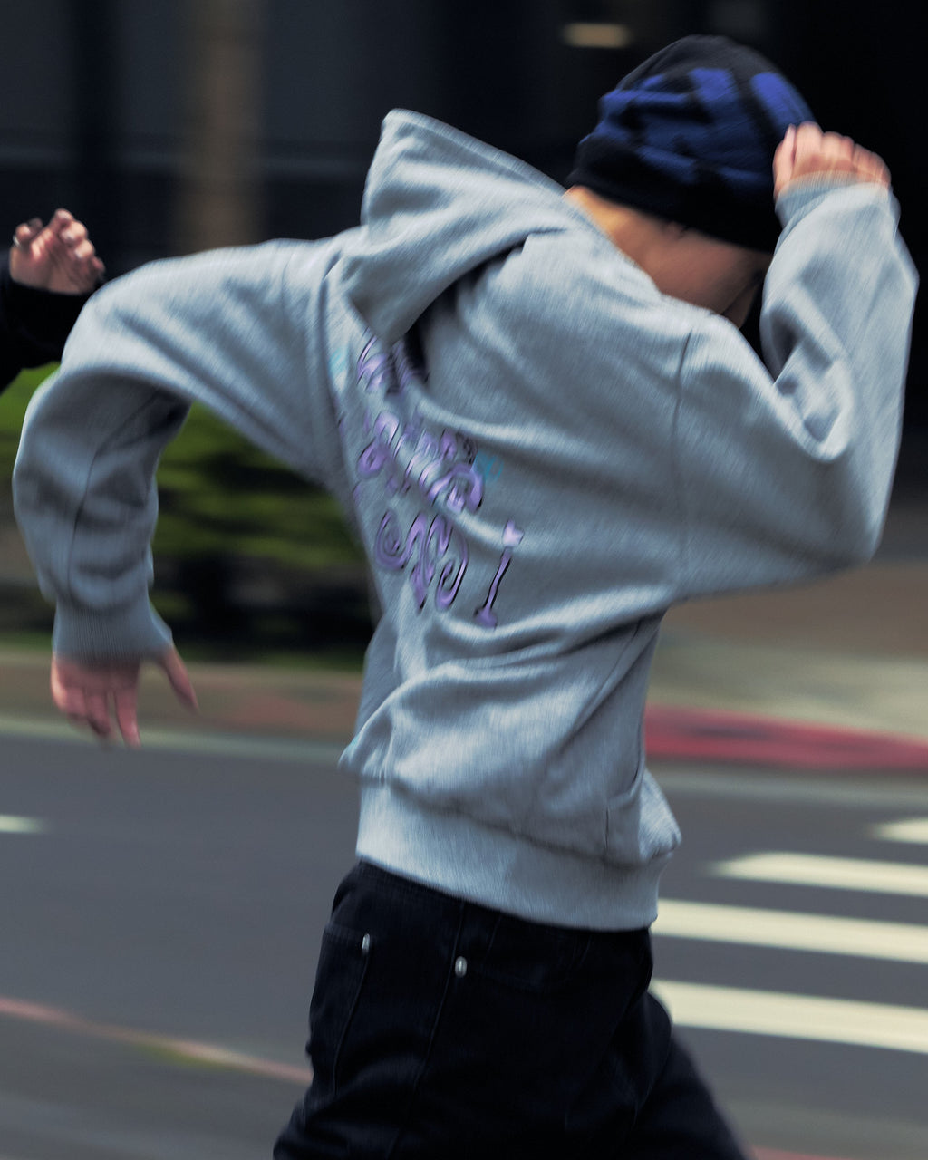 CARRYON 26 Pre-Spring LIFE IS A BITCH Hoodie 內刷毛帽T  灰色