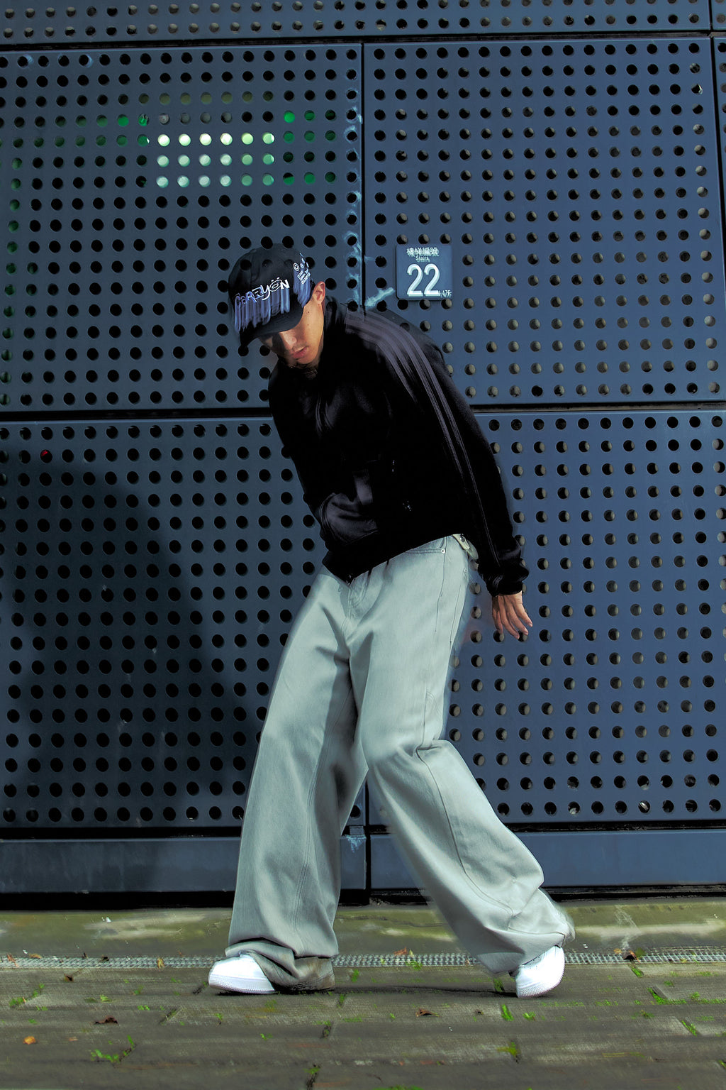 CARRYON 26 Pre-Spring Logo Dad Hat 電繡老帽 黑色