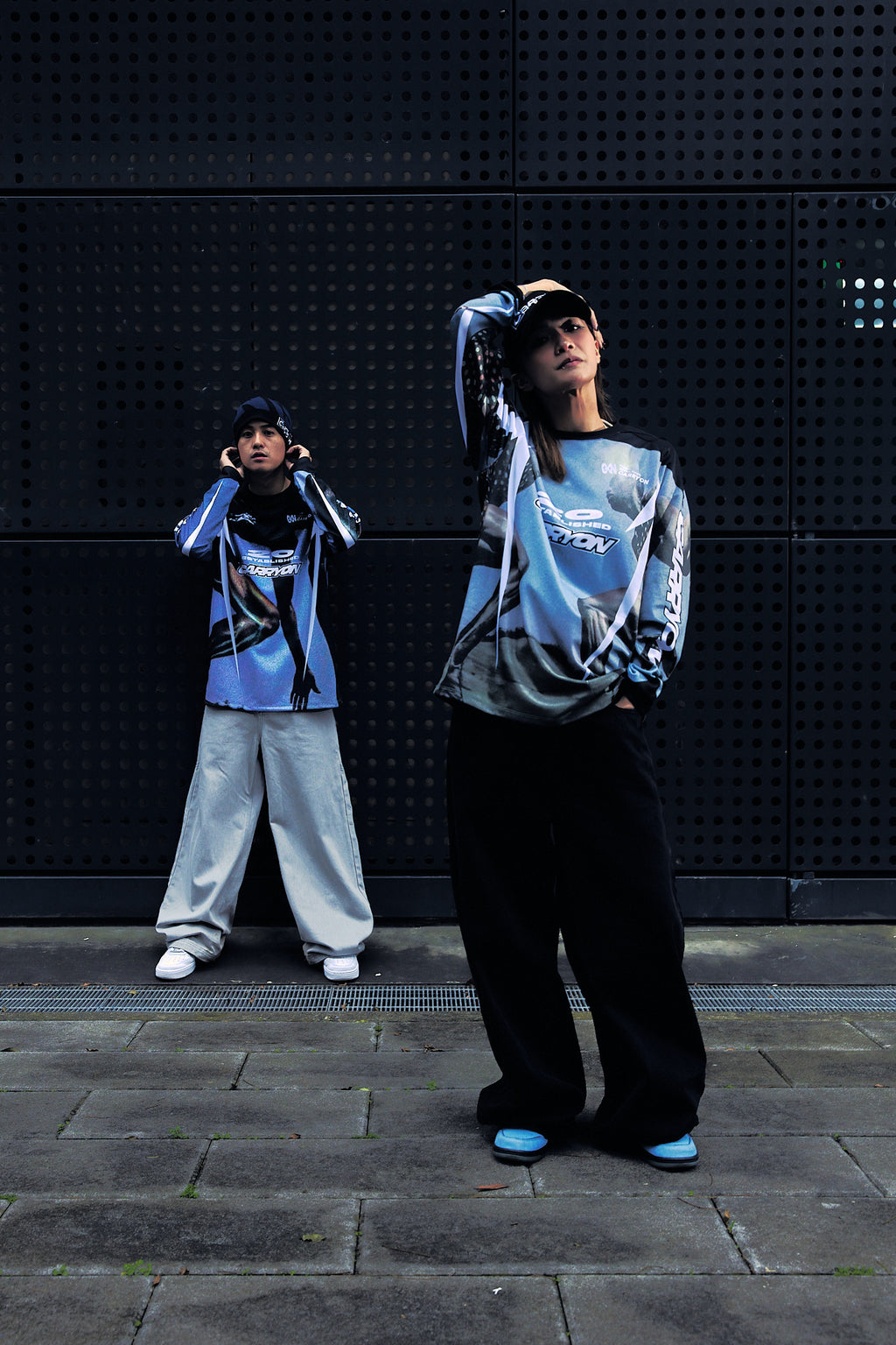 CARRYON 26 Pre-Spring Running Man Denim Jeans 電繡牛仔褲 黑色