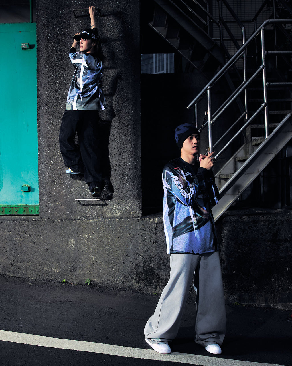 CARRYON 26 Pre-Spring Running Man Graphic Jersey 球衣 紅色