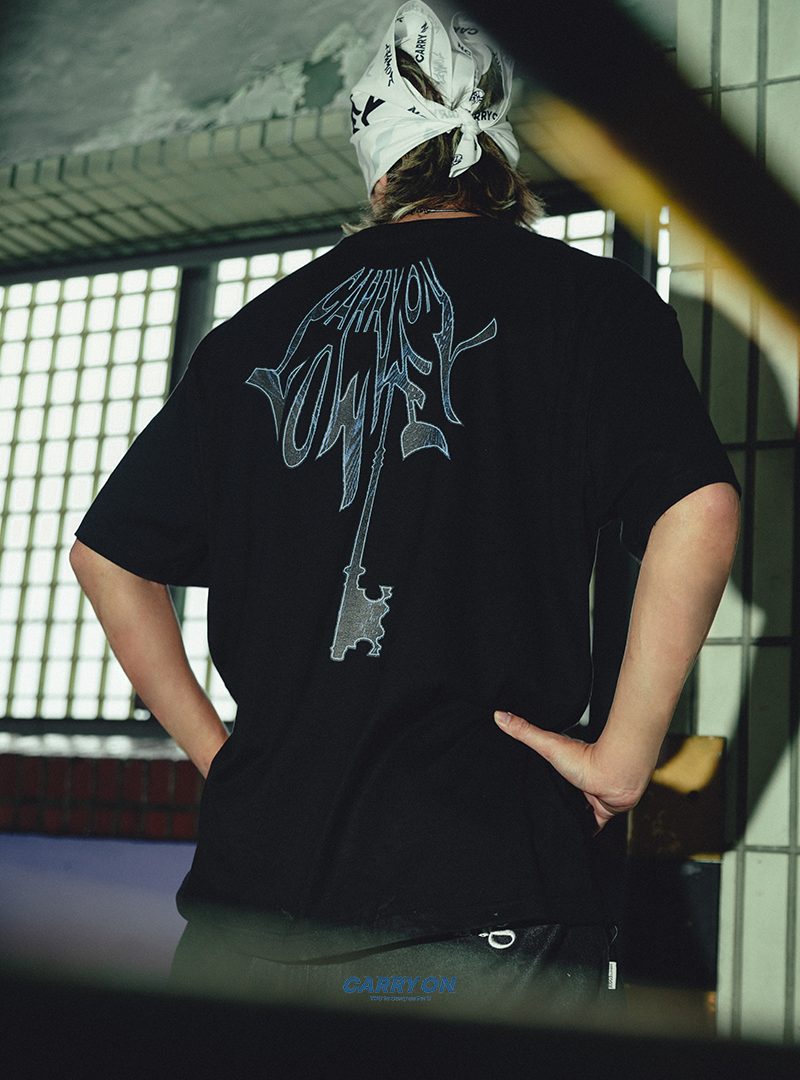 CARRYON X Lowkey 25SS Keyword Logo 抽象 聯名短T 黑色 台灣製