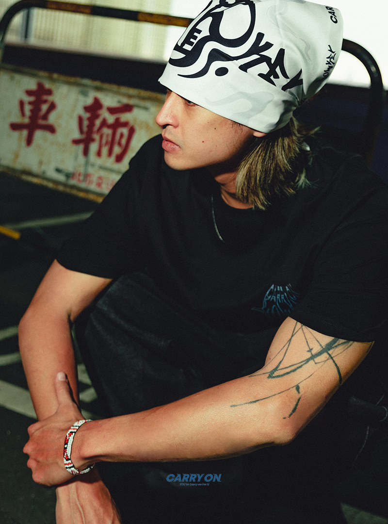 CARRYON X Lowkey 25SS Keyword Logo 抽象 聯名短T 黑色 台灣製