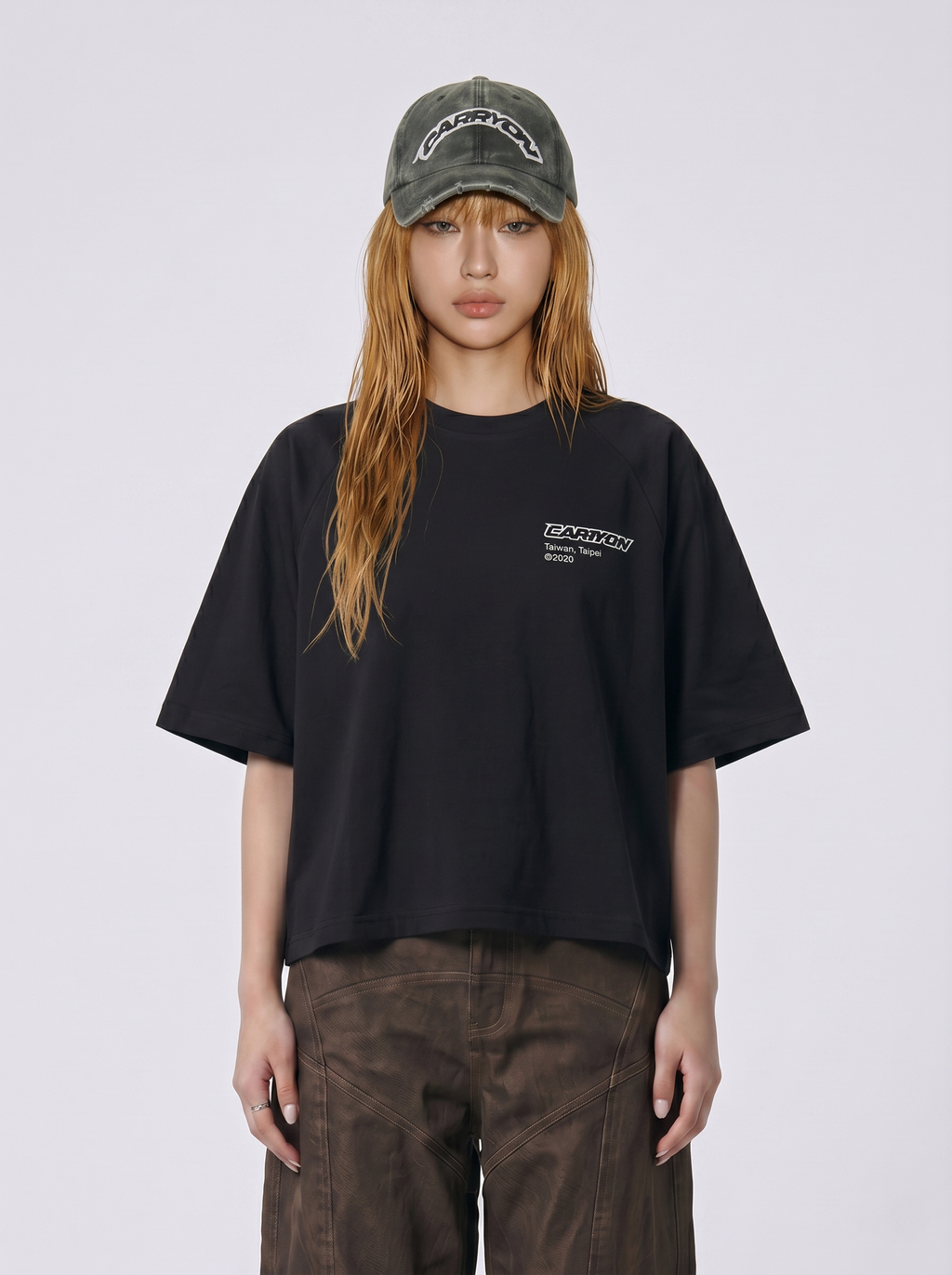 CARRYON 26SS Essential Logo Tee 刺繡短袖 黑色 Boxy 版型