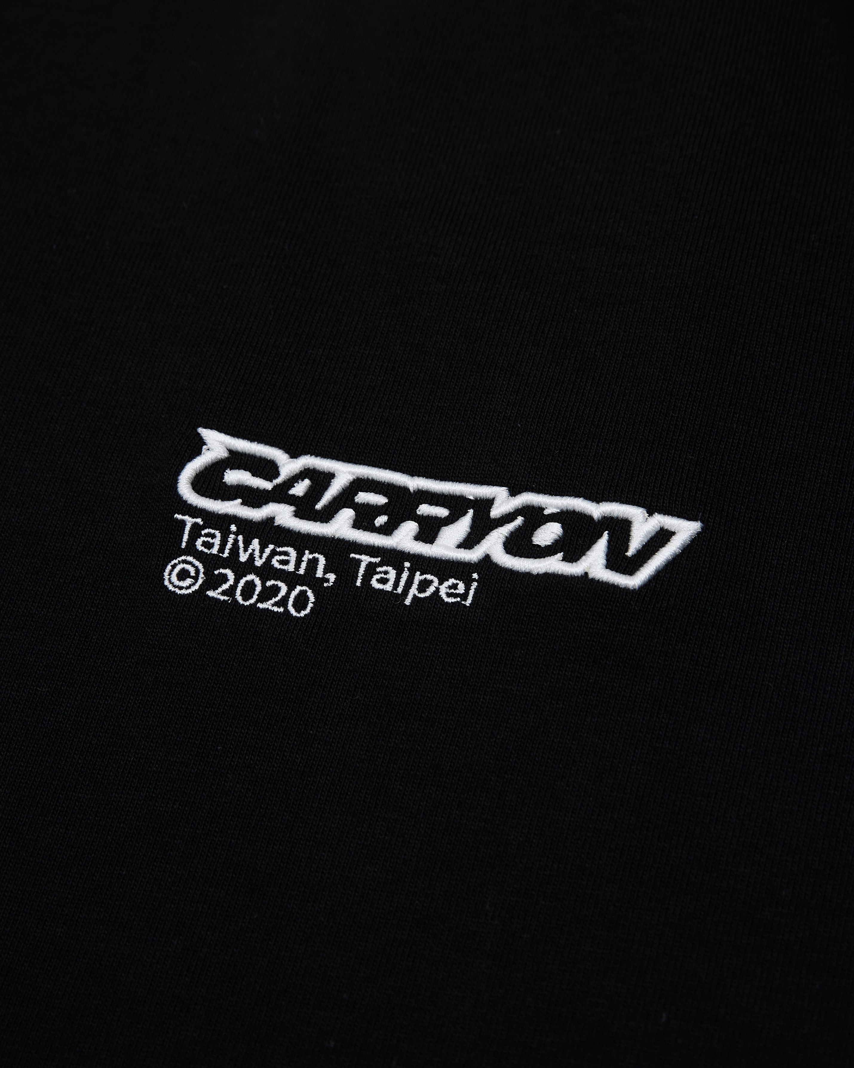 CARRYON 26SS Essential Logo Tee 刺繡短袖 黑色 Boxy 版型