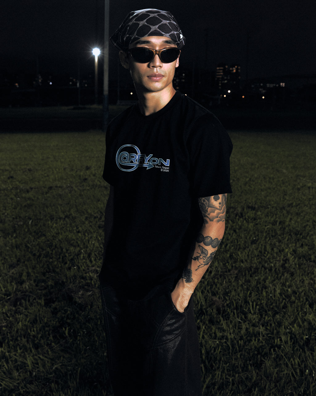 CARRYON 26SS Arrow Logo Tee 經典箭頭短T 黑色 修身版型