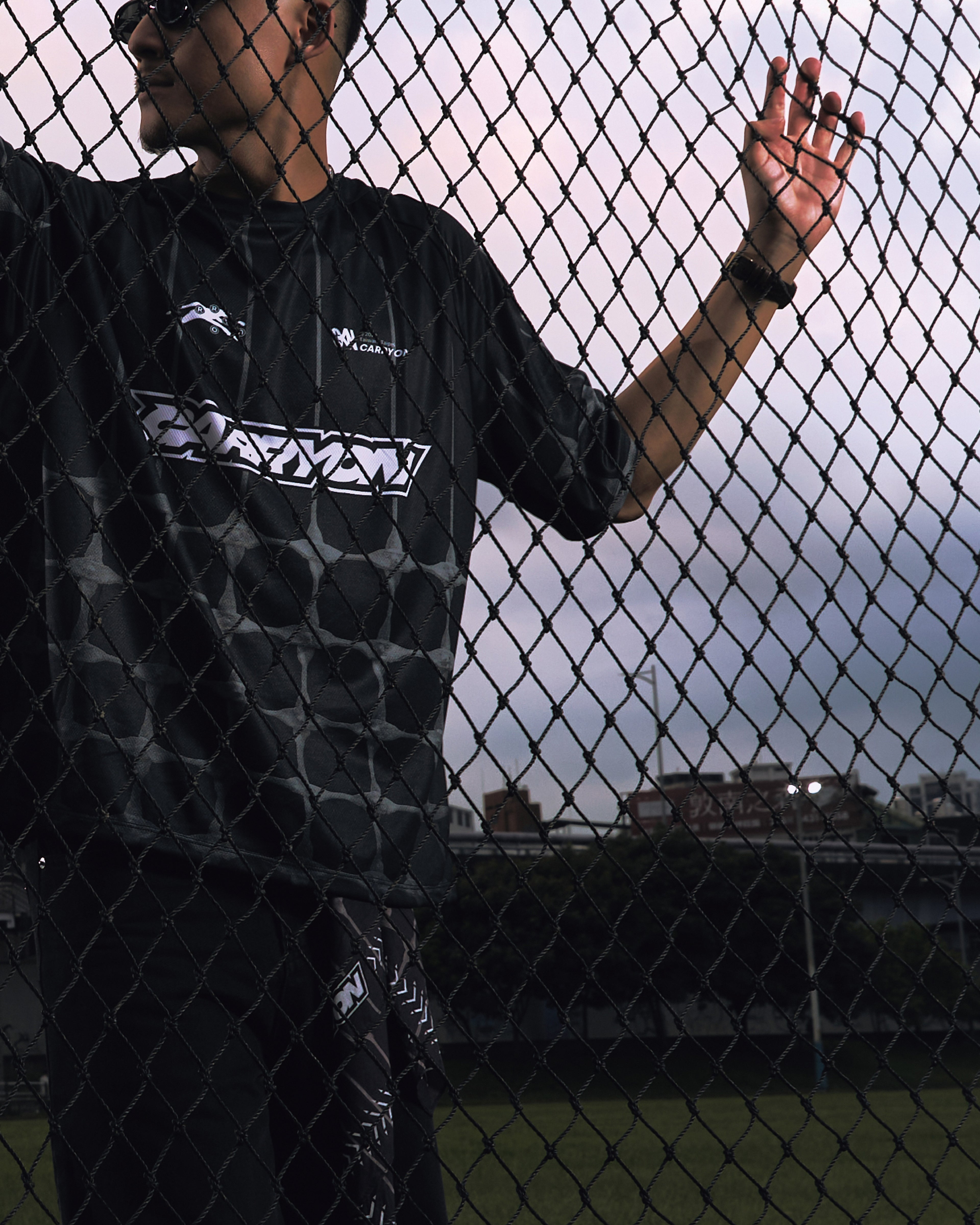 CARRYON 26SS Arrow Football Jersey 箭頭美式球衣 黑色 寬短版型