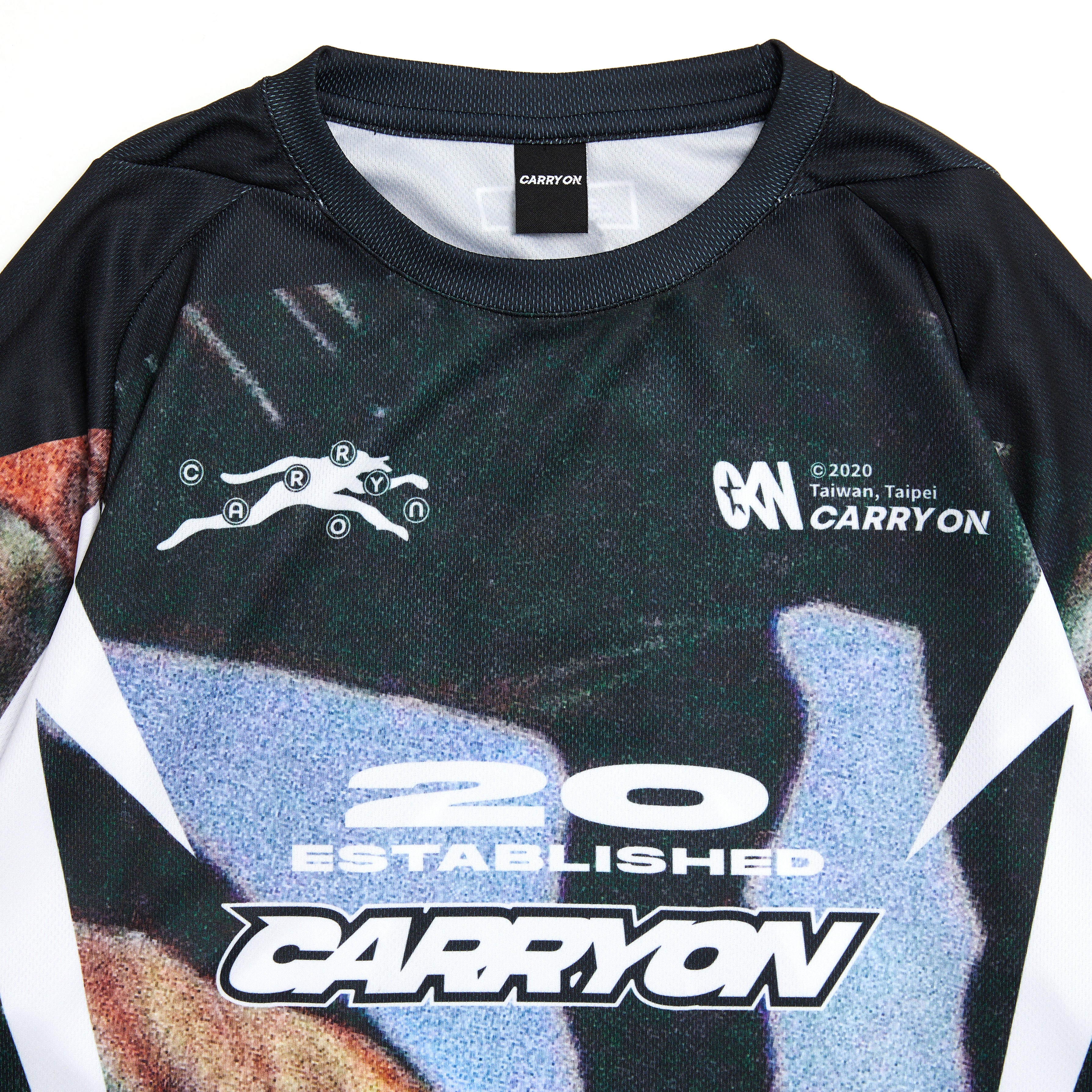 CARRYON 26 Pre-Spring Running Man Graphic Jersey 球衣 紅色